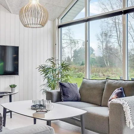 Дом отдыха Luxury Retreat In Marielyst - By Traum Boto By