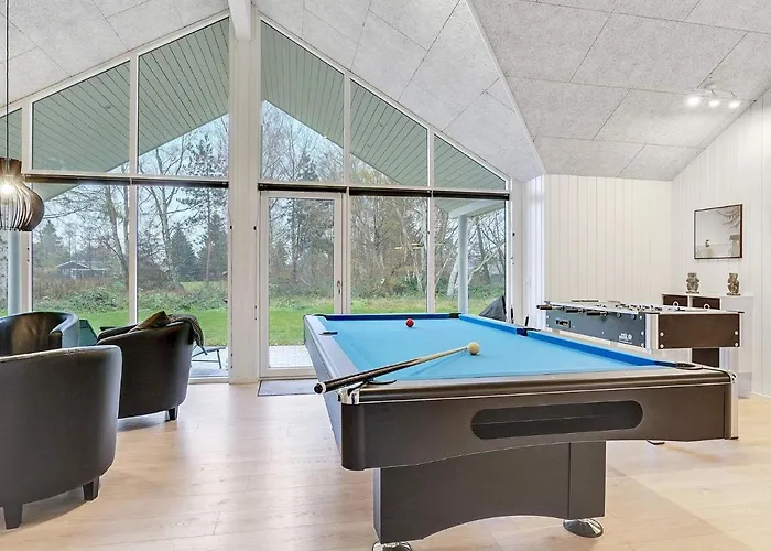 Luxury Retreat In Marielyst - By Traum Holiday home Boto By